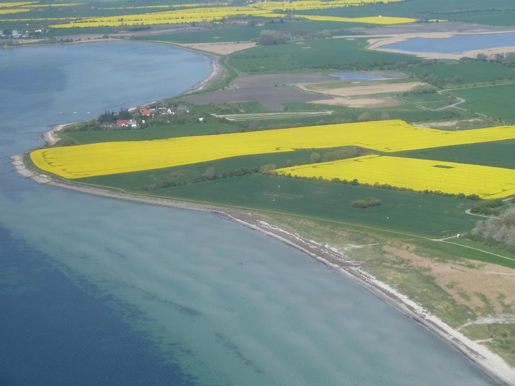 Haus Achtern Diek In Erster Reihe Am Meer Fehmarn Luaran gambar