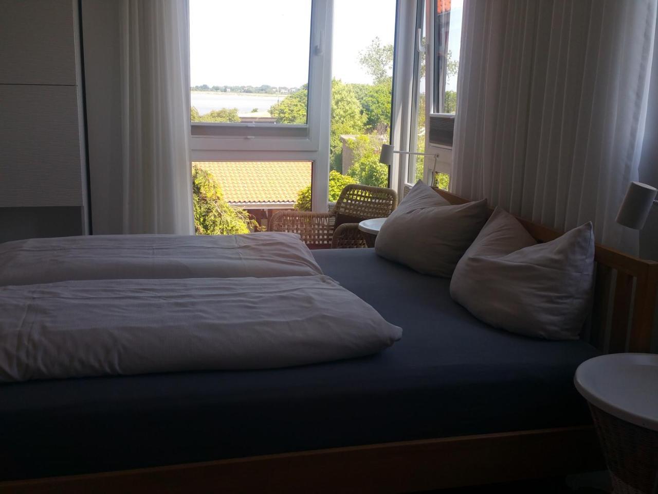 Haus Achtern Diek In Erster Reihe Am Meer Fehmarn Luaran gambar